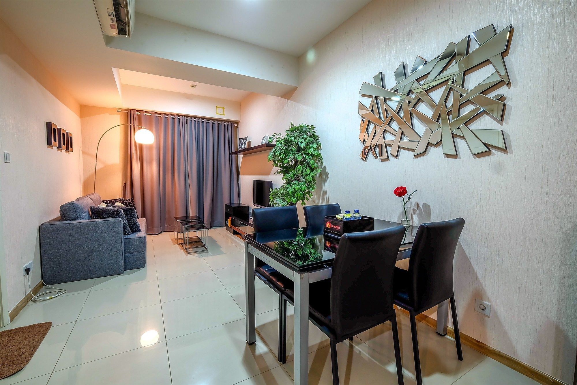 1 Bedroom Apartment Casa Grande Residence By Travelio Jakarta Exterior foto